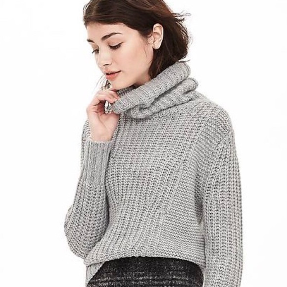 BANANA REPUBLIC mixed stitch chunky knit sweater